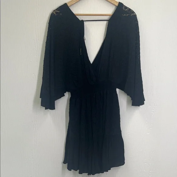 Free People - Black Lace Button Smocked Open Back Short Romper Size Medium - Picture 11 of 11
